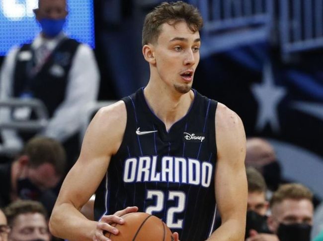 例便是去年 例便是去年