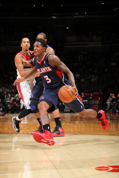 权稳推兵线 权稳推兵线